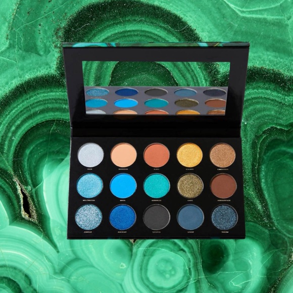 Hipdot Cenote eyeshadow palette NIB - Picture 2 of 3